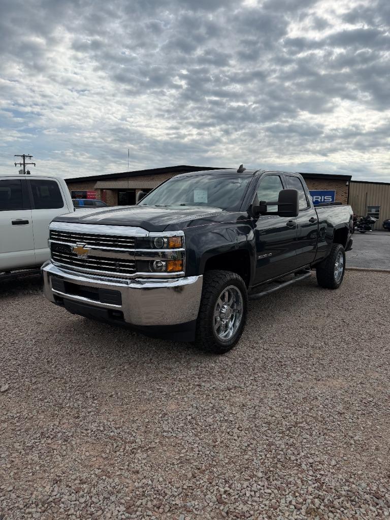 2017 Chevrolet Silverado HD Work Truck 4WD Double Cab Standard Box's photo