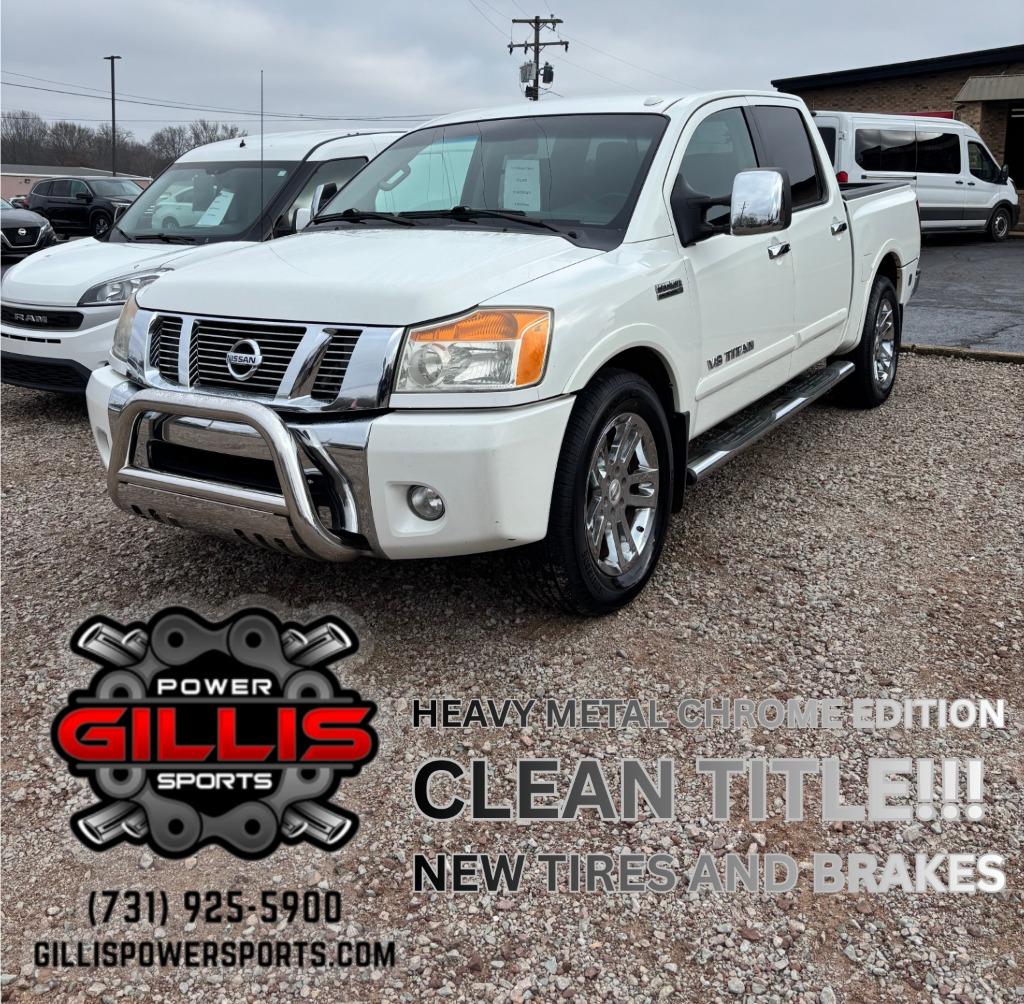 2012 Nissan Titan SL's photo