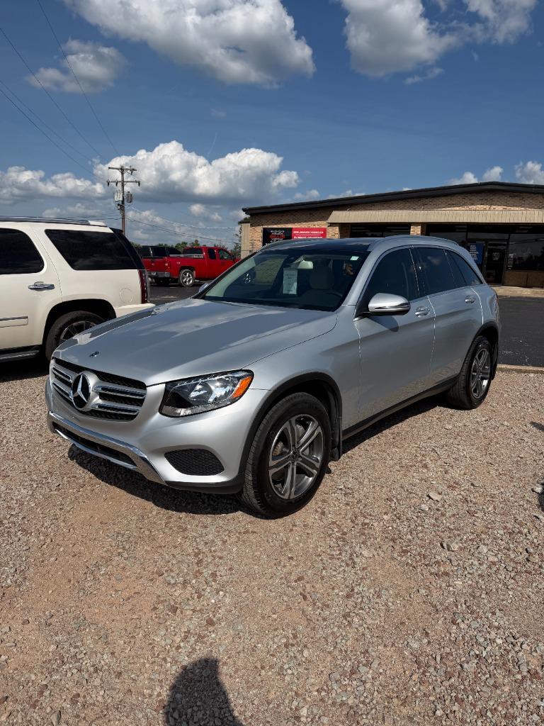 2019 Mercedes-Benz GLC GLC300's photo
