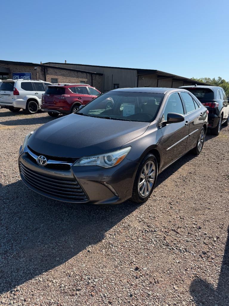 2016 Toyota Camry XLE