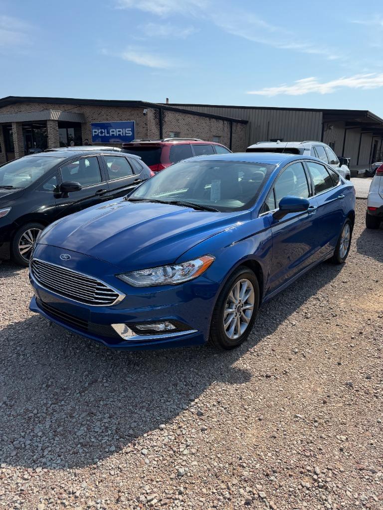 2017 Ford Fusion SE FWD's photo