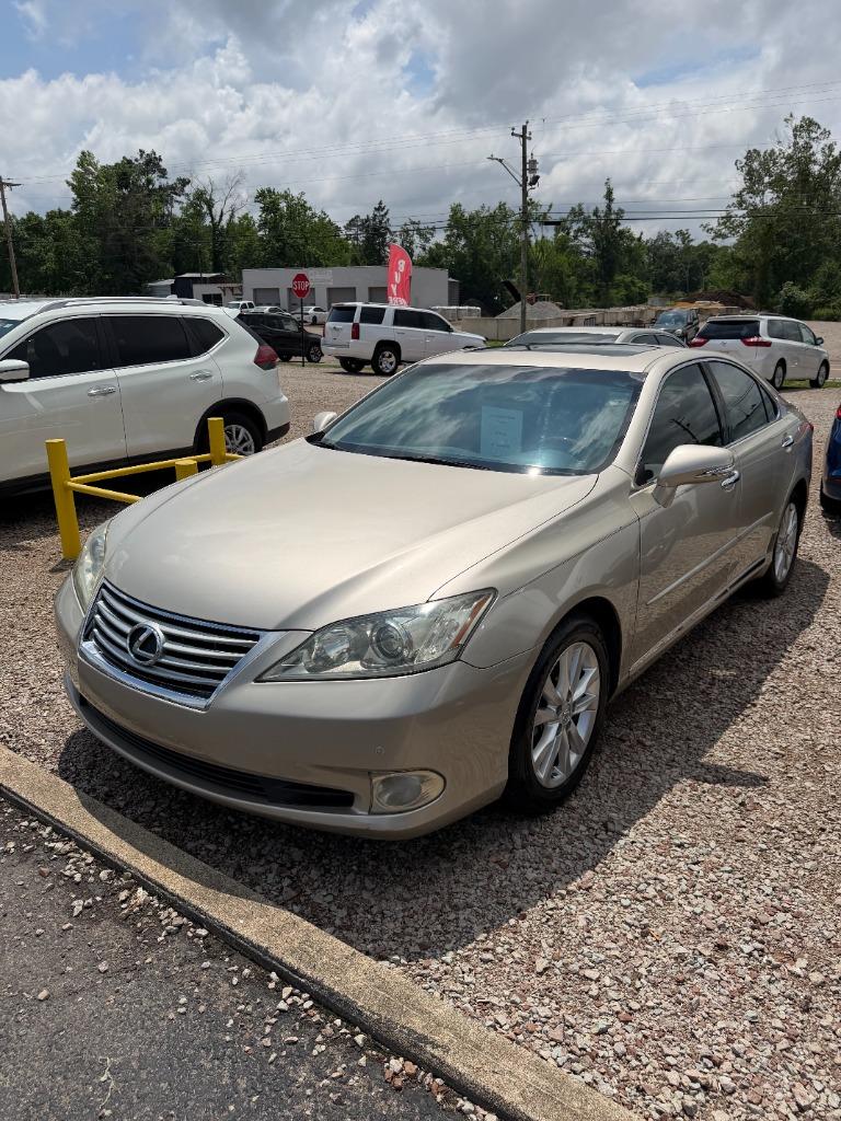 2011 Lexus ES 350's photo