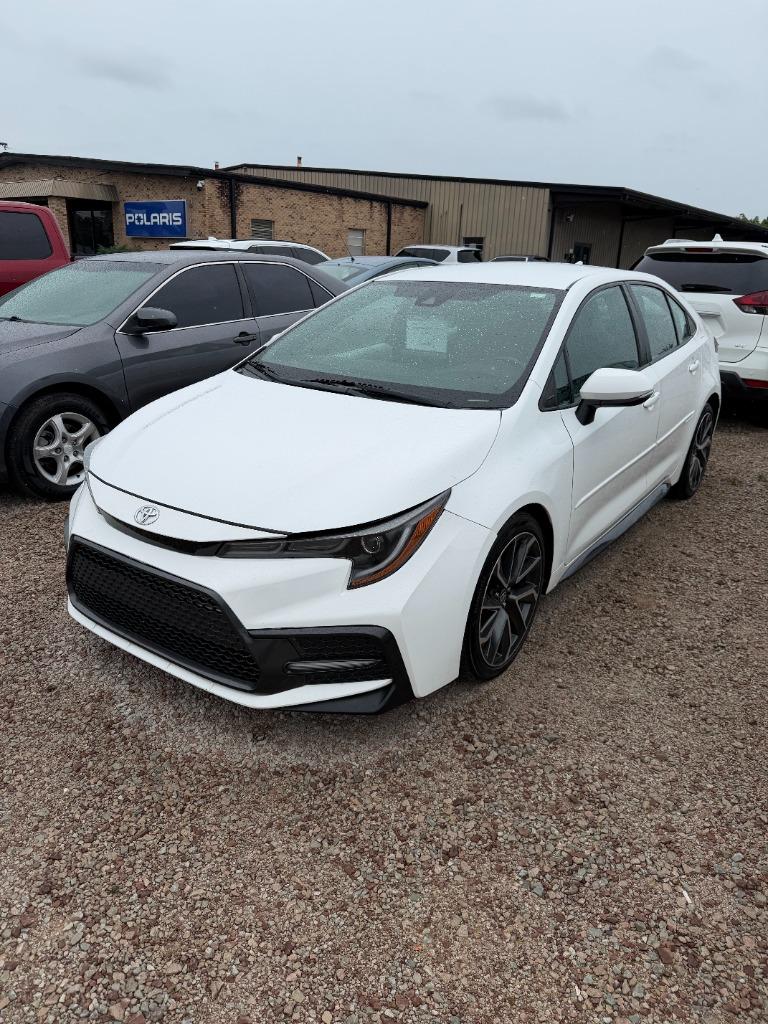 2020 Toyota Corolla SE AT's photo