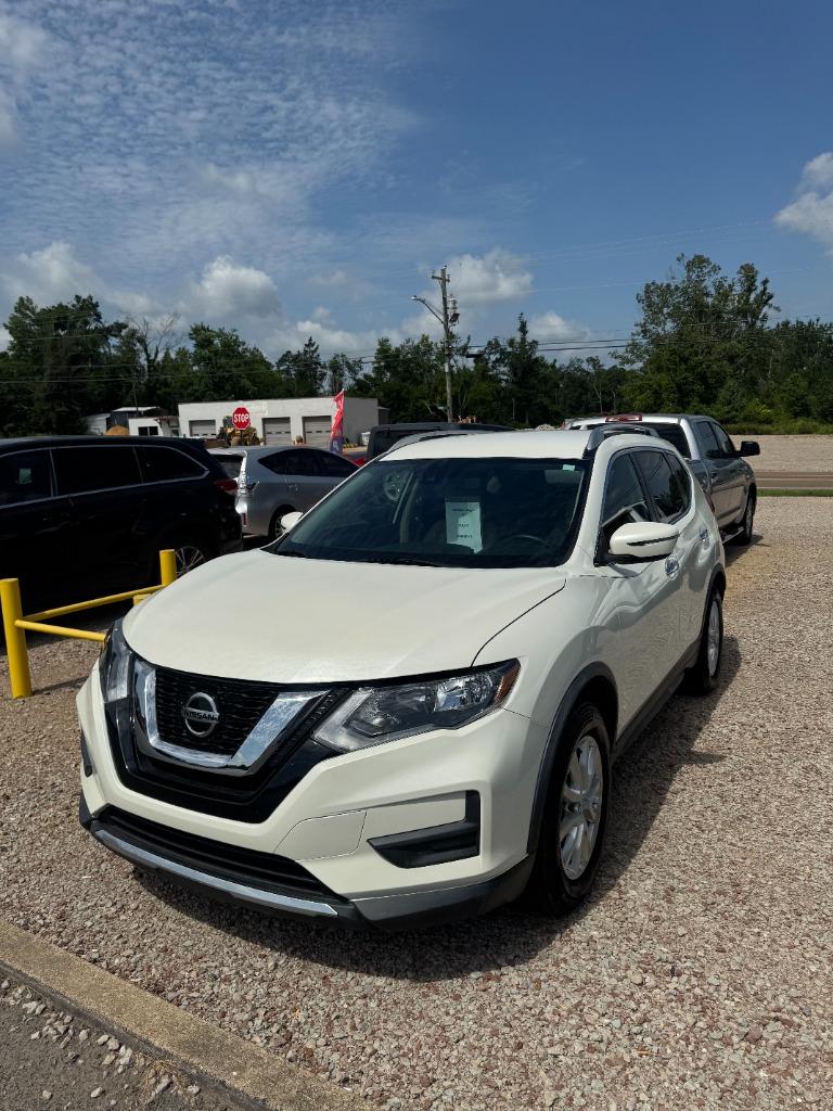 2020 Nissan Rogue SV FWD's photo