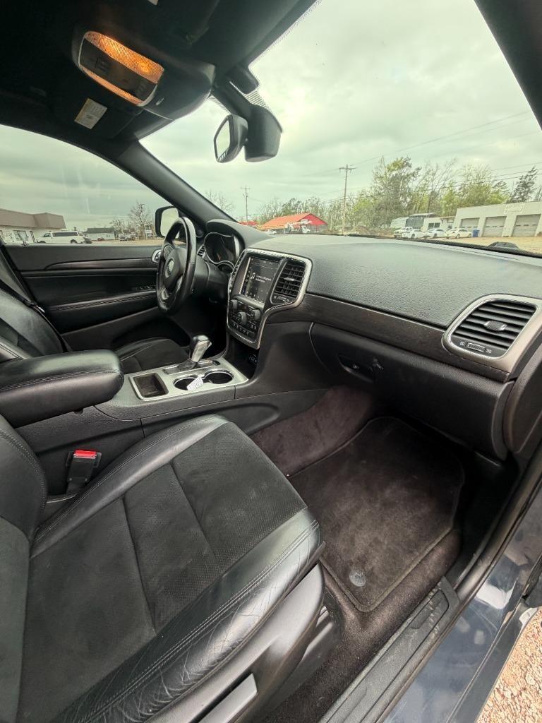 2018 Jeep Grand Cherokee Altitude - Photo 17